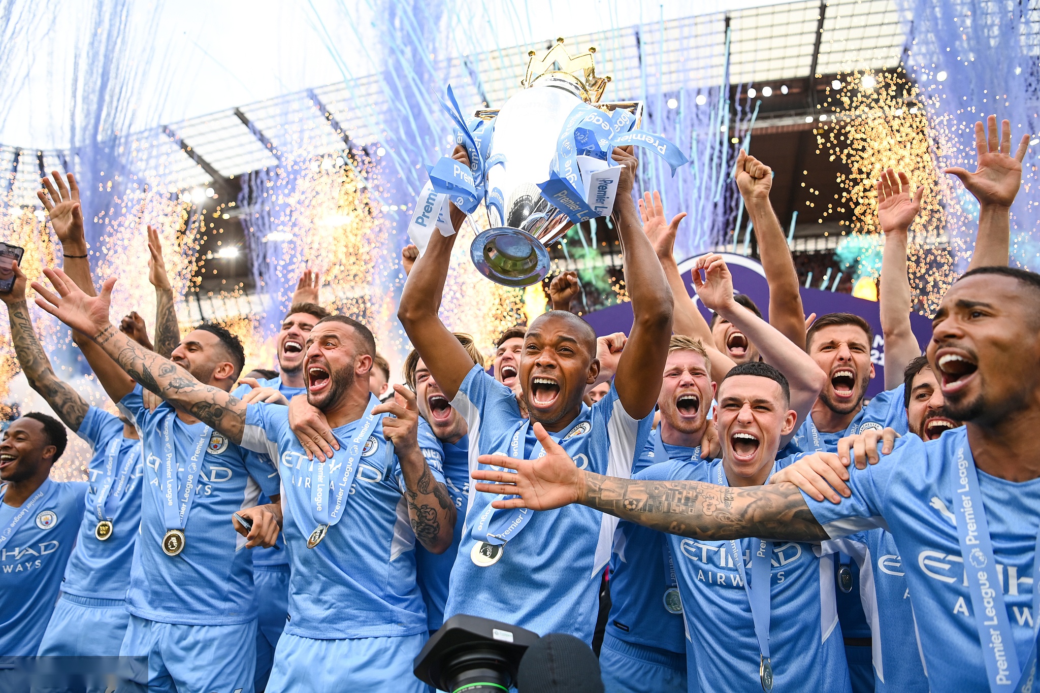 更多的是他 更多的是他